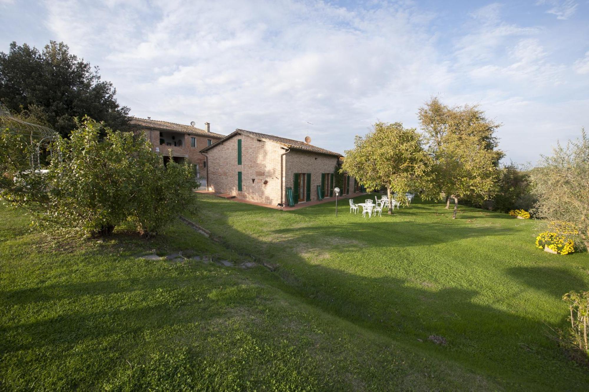 San Giorgio Casa de Campo Monteroni dʼArbia